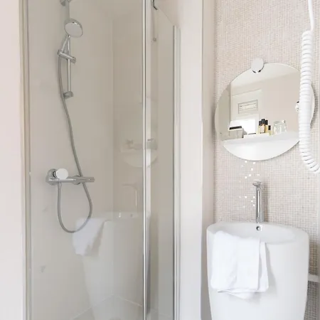 Hotel Queens Boutique 3*