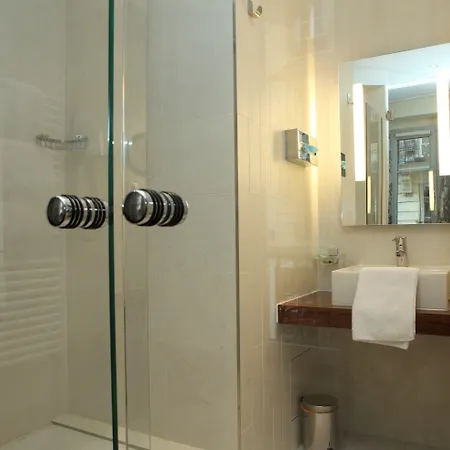 Hotel Queens Boutique 3*