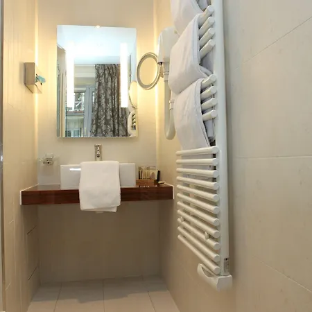 Hotel Queens Boutique