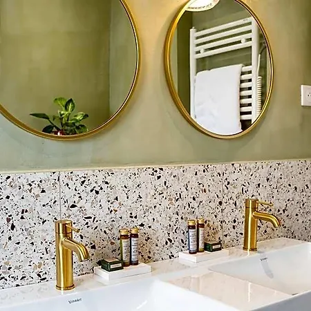 Hotel Queens Boutique Paris