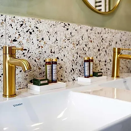 Hotel Queens Boutique Paris