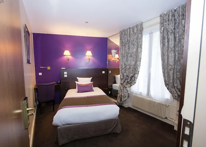 Queens Boutique Hotel 3*