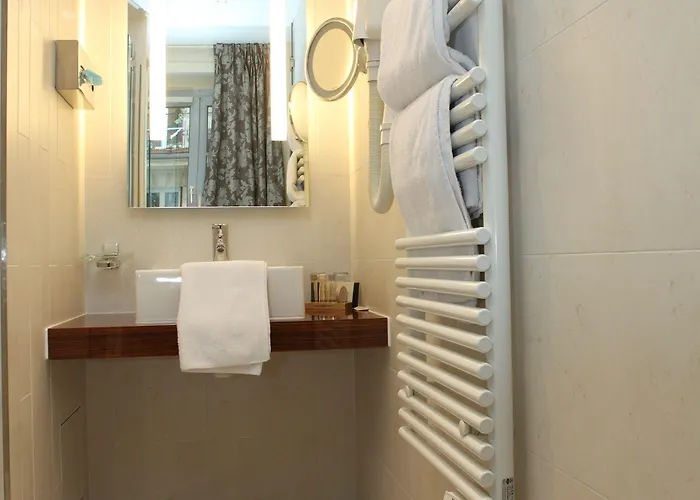 Hotel Queens Boutique