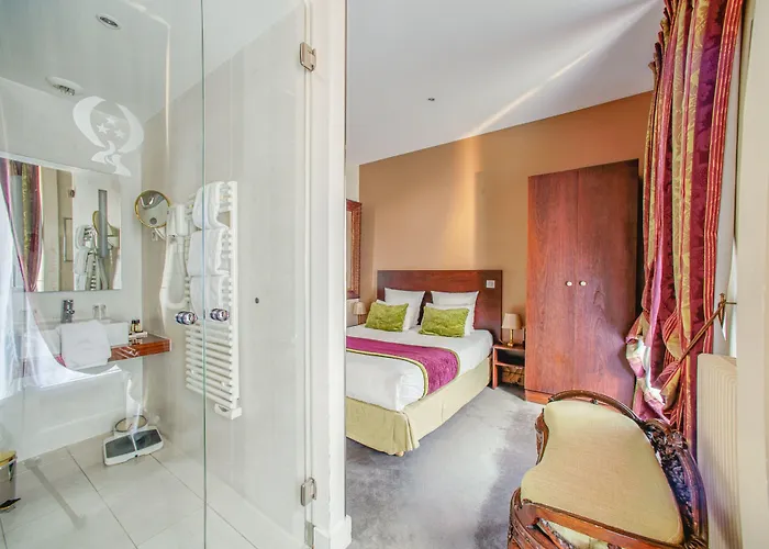 Queens Boutique 3*
