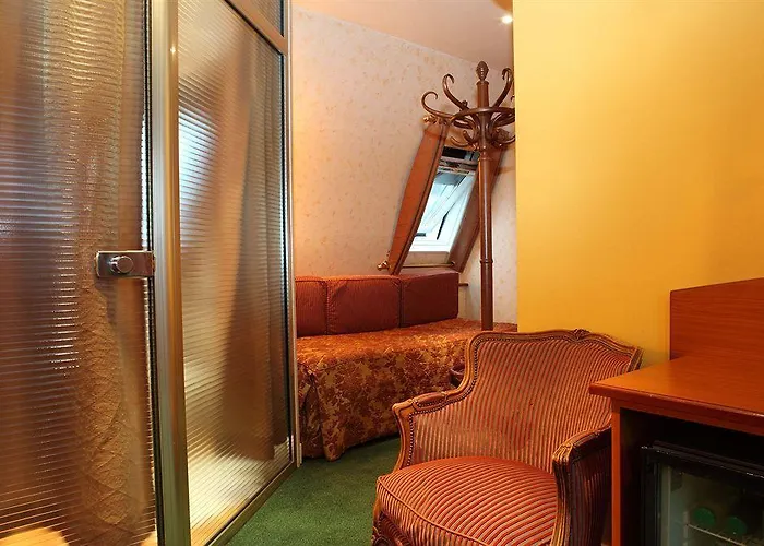 Hotel Queens Boutique Paris