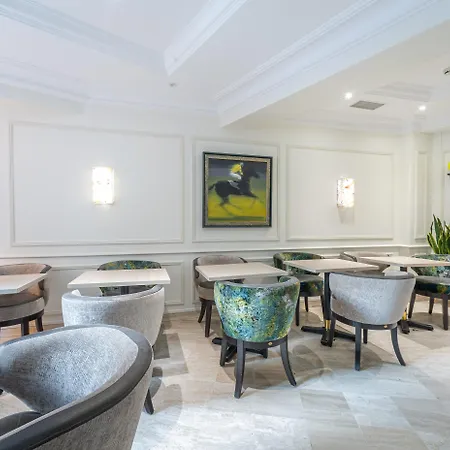 Queens Boutique Hotel Paris