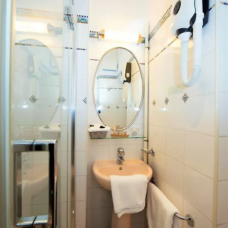 Ξενοδοχείο Queens Boutique 3*