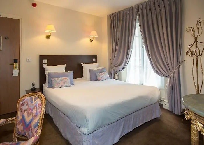 Queens Boutique 3*