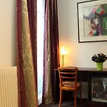 Hotel Queens Boutique