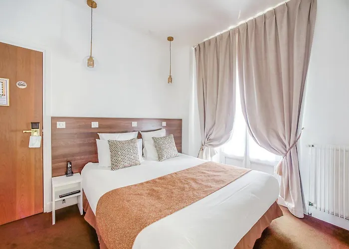 Queens Boutique Hotel 3*